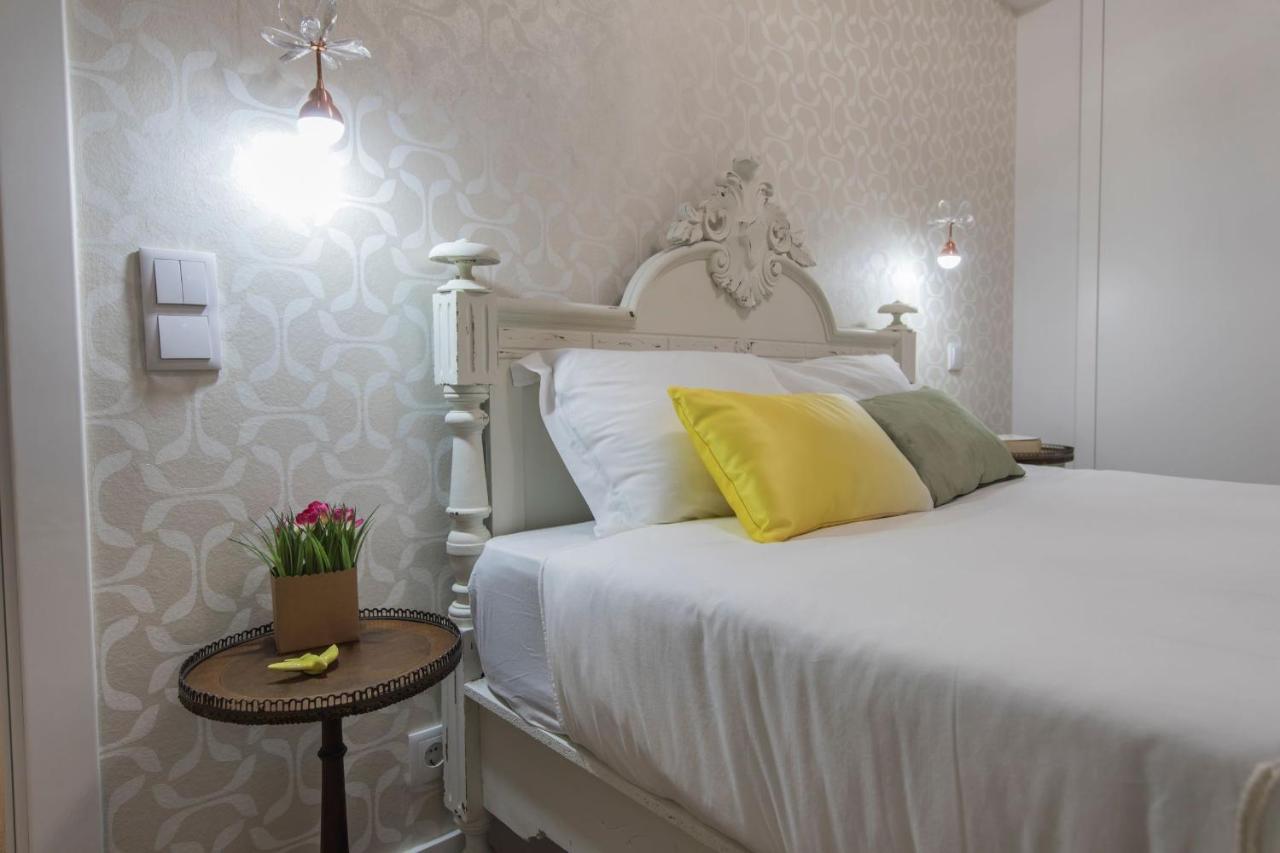 Lovelystay - Vintage Flat Near Santa Justa Elevator! Appartamento *