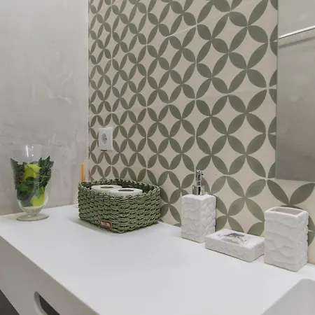 Lovelystay - Vintage Flat Near Santa Justa Elevator! Lissabon Exterior foto